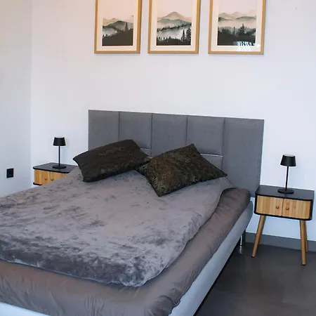 Bergapartment I Netflix I I Bad I Kueche
